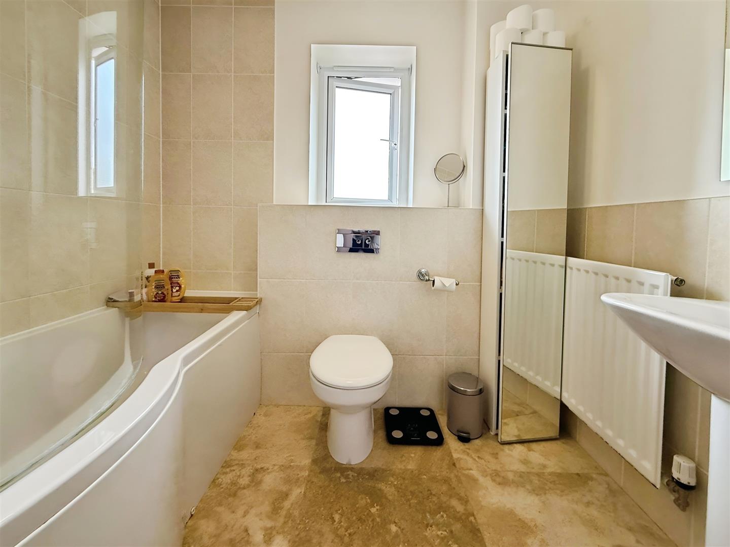 Warwick Crescent, Basildon